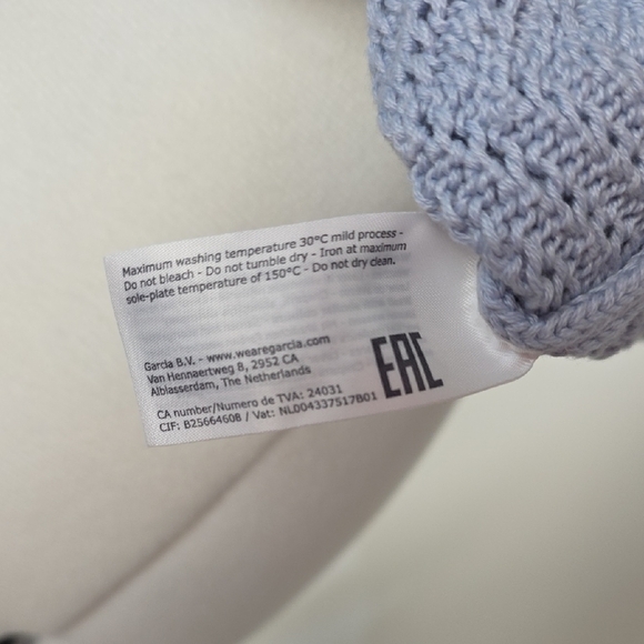 Garcia Knit Button Front Vest – Light Blue Pointelle – Size L - Picture 6 of 8